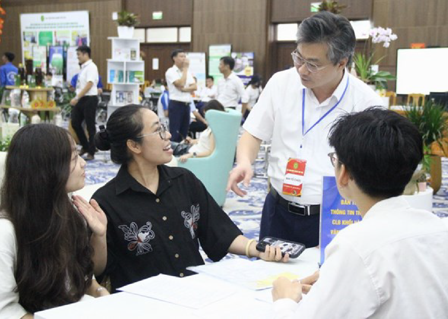 TÂN SINH VIÊN HÁO HỨC NHẬP HỌC TRỰC TIẾP TẠI HỌC VIỆN NÔNG NGHIỆP VIỆT NAM