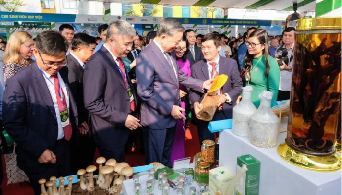 TỔNG BÍ THƯ, CHỦ TỊCH NƯỚC TÔ LÂM: HỌC VIỆN NÔNG NGHIỆP VIỆT NAM PHẤN ĐẤU TRỞ THÀNH MÔ HÌNH TRƯỜNG ĐẠI HỌC KIỂU MẪU VỀ TỰ CHỦ, ĐỔI MỚI, SÁNG TẠO